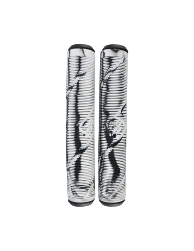 STRIKER LOGO GRIPS BLACK AND WHITE
