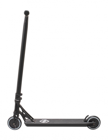 STRIKER ESSENCE PRO SCOOTER BLACK
